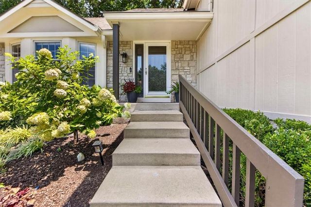 12165 S Alcan Street, Olathe, KS 66062