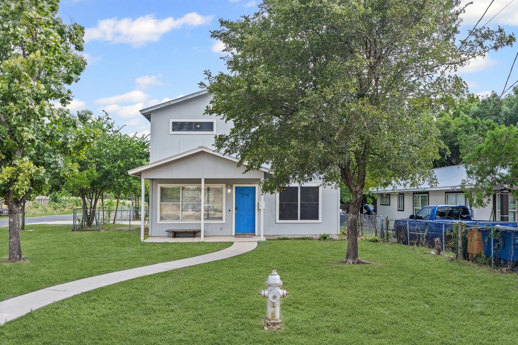 300 Blackson Ave, Austin, TX 78752
