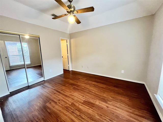 5531 Whisper Glen Drive, Arlington, TX 76017