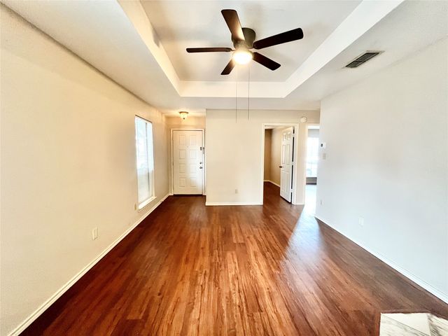 5531 Whisper Glen Drive, Arlington, TX 76017