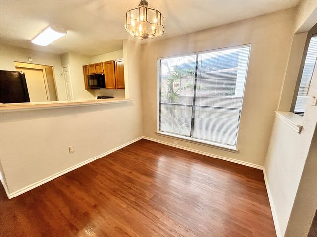5531 Whisper Glen Drive, Arlington, TX 76017