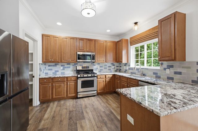 1009 Heathfield Cir, Brentwood, TN 37027