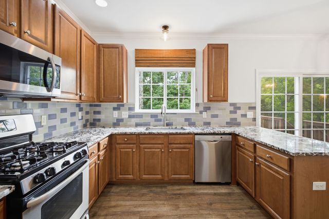 1009 Heathfield Cir, Brentwood, TN 37027