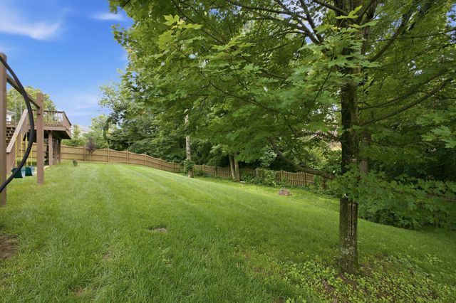 1009 Heathfield Cir, Brentwood, TN 37027
