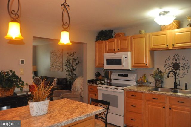 755 CHURCH ST, Millersburg, PA 17061