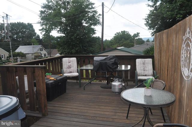 755 CHURCH ST, Millersburg, PA 17061