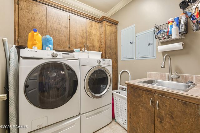 746 Sidney Drive, Breaux Bridge, LA 70517