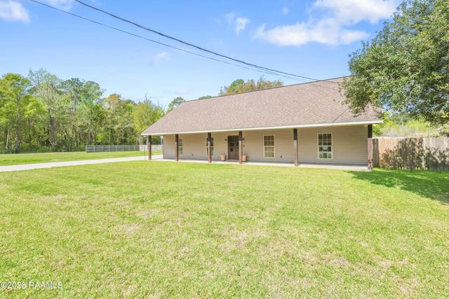 746 Sidney Drive, Breaux Bridge, LA 70517