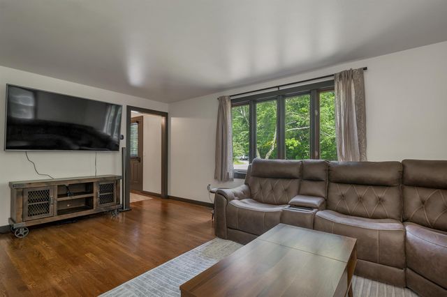 20 Fox Den Road, Hollis, NH 03049