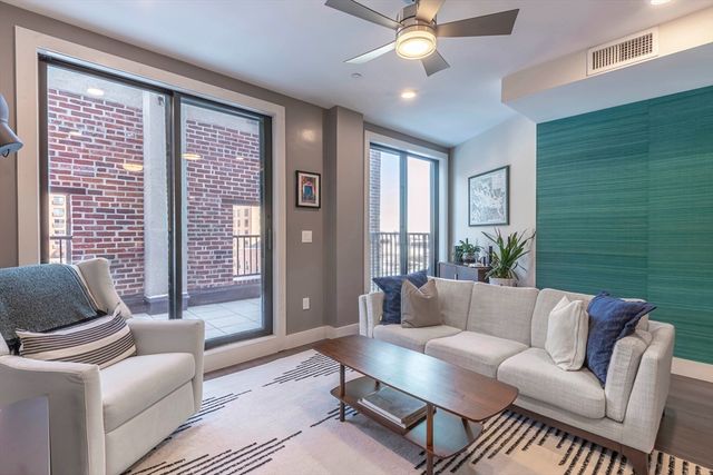 121 Portland St. 803, Boston, MA 02114