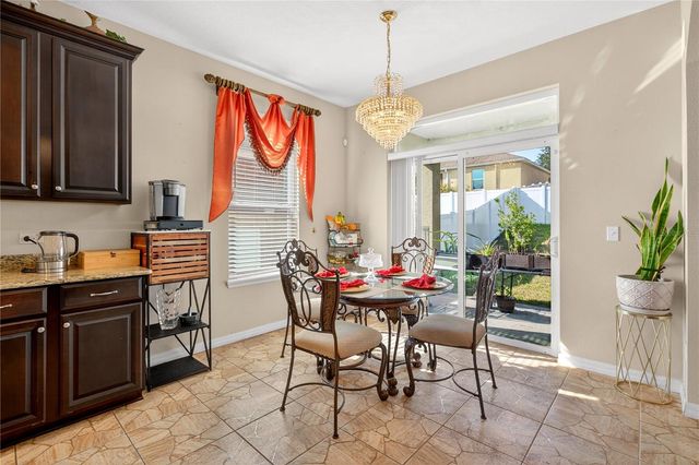 882 COUNTS CREST CIR, Apopka, FL 32712