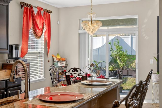 882 COUNTS CREST CIR, Apopka, FL 32712