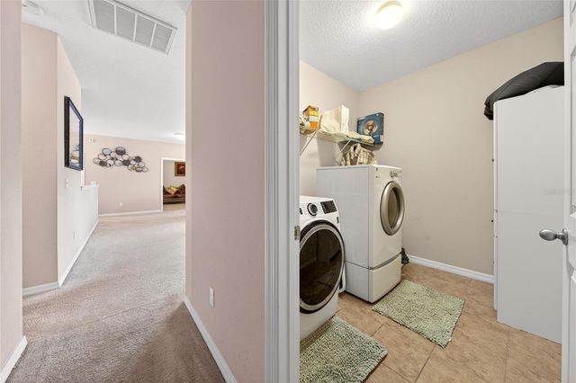 882 COUNTS CREST CIR, Apopka, FL 32712