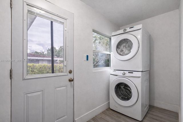 65 NW 118th St, Miami, FL 33168