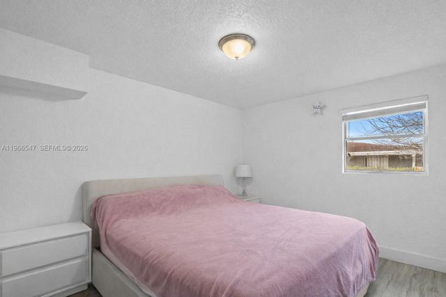 65 NW 118th St, Miami, FL 33168