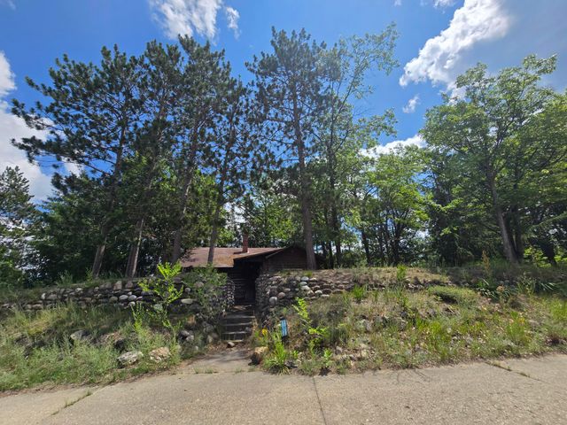 1330 S MT TOM Road, Mio, MI 48647