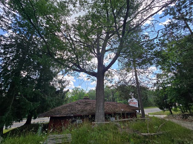 1330 S MT TOM Road, Mio, MI 48647