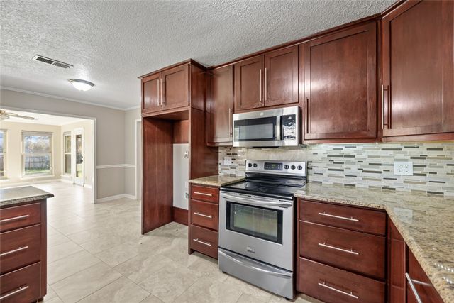 1105 Coker Drive, Flower Mound, TX 75028