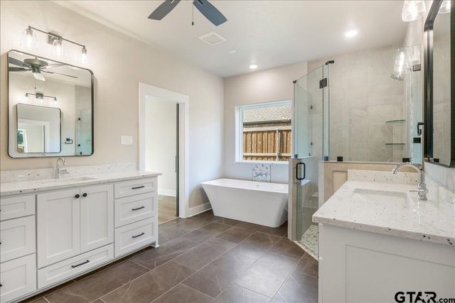 136 Heritage Way, Bullard, TX 75757