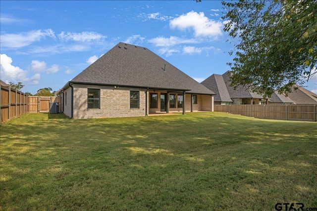 136 Heritage Way, Bullard, TX 75757