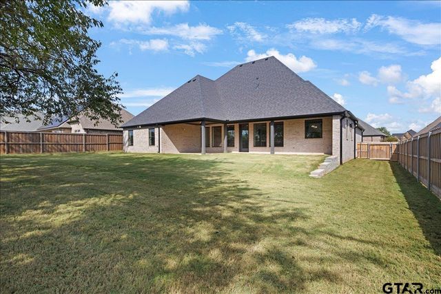 136 Heritage Way, Bullard, TX 75757