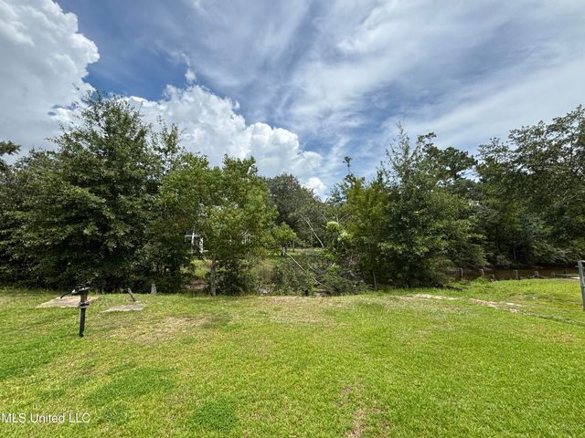 2054 Mole Drive, Bay Saint Louis, MS 39520