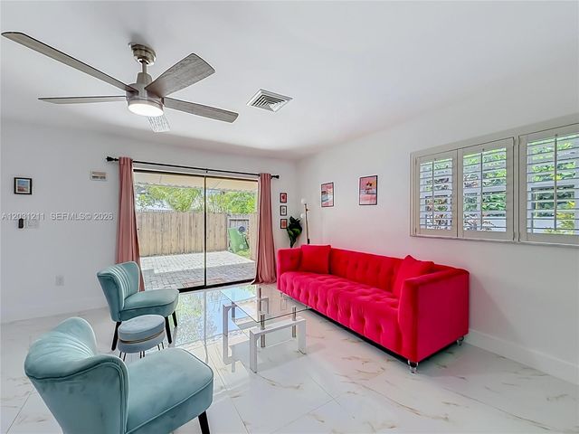 2216 NE 18th Ave, Wilton Manors, FL 33305