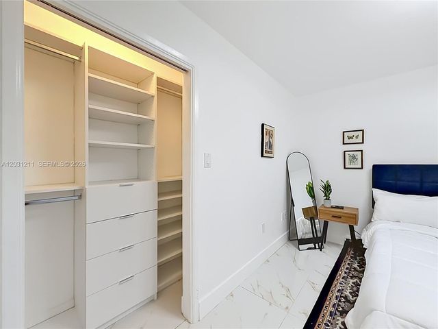 2216 NE 18th Ave, Wilton Manors, FL 33305