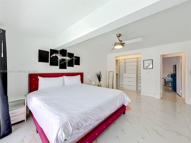 2216 NE 18th Ave, Wilton Manors, FL 33305