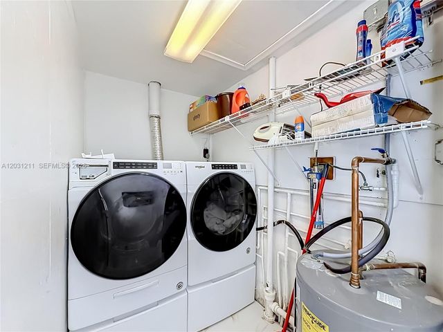 2216 NE 18th Ave, Wilton Manors, FL 33305