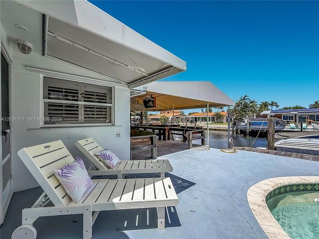2216 NE 18th Ave, Wilton Manors, FL 33305