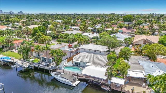 2216 NE 18th Ave, Wilton Manors, FL 33305