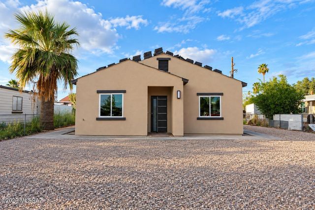 2932 W Sahara Street, Tucson, AZ 85705