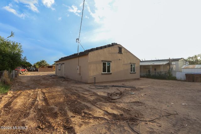 2932 W Sahara Street, Tucson, AZ 85705