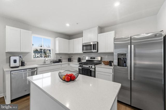 111 DRAWBRIDGE AVE, Pottstown, PA 19464