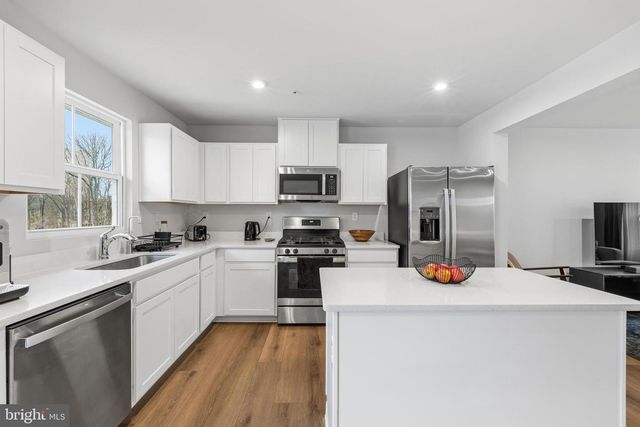 111 DRAWBRIDGE AVE, Pottstown, PA 19464