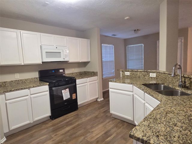 19426 Old Barngate Lane, Houston, TX 77073