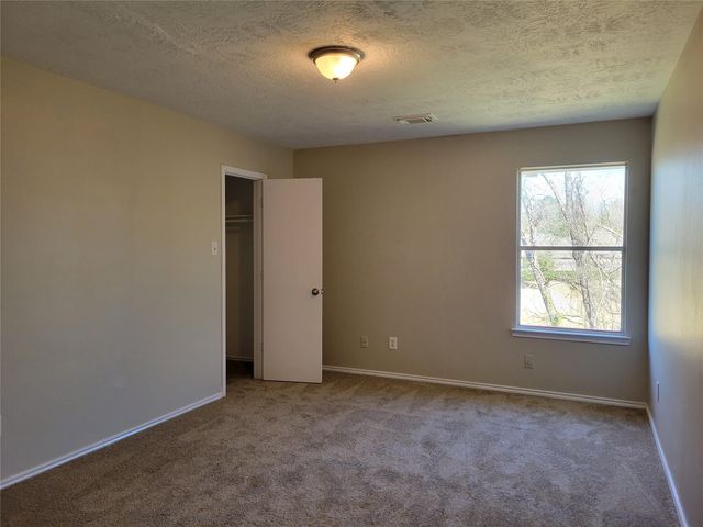 19426 Old Barngate Lane, Houston, TX 77073