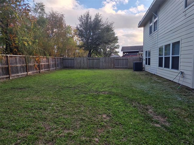 19426 Old Barngate Lane, Houston, TX 77073