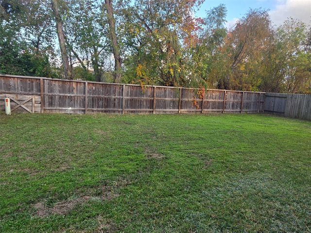 19426 Old Barngate Lane, Houston, TX 77073