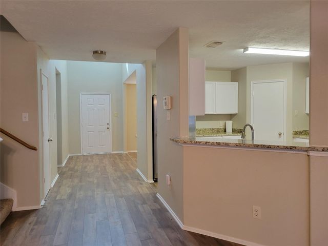 19426 Old Barngate Lane, Houston, TX 77073