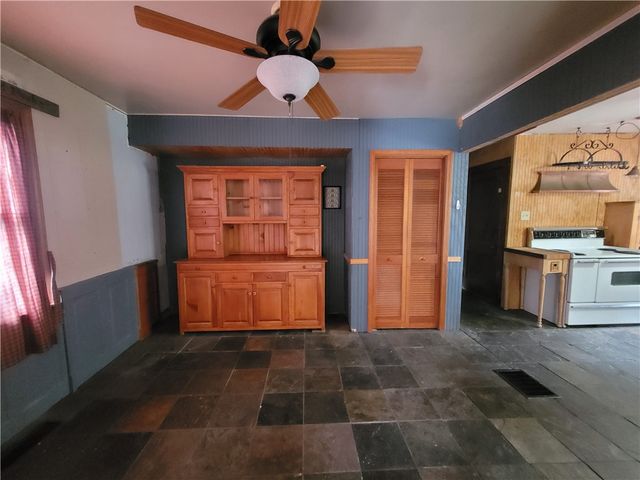 983 Cleland Mill Rd, North Beaver Twp, PA 16102