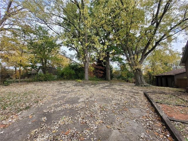 983 Cleland Mill Rd, North Beaver Twp, PA 16102