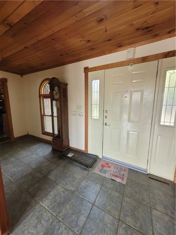 983 Cleland Mill Rd, North Beaver Twp, PA 16102