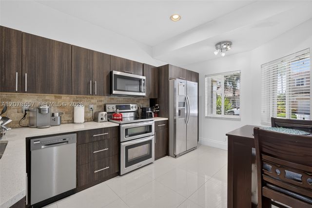 15891 SW 12th St, Pembroke Pines, FL 33027