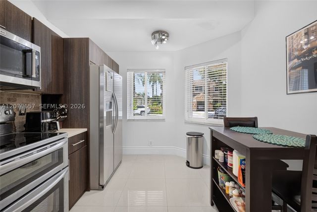 15891 SW 12th St, Pembroke Pines, FL 33027