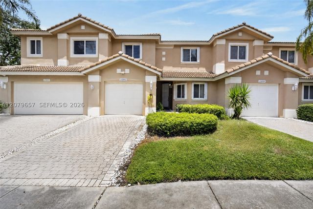 15891 SW 12th St, Pembroke Pines, FL 33027