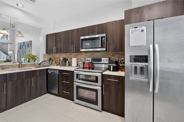 15891 SW 12th St, Pembroke Pines, FL 33027