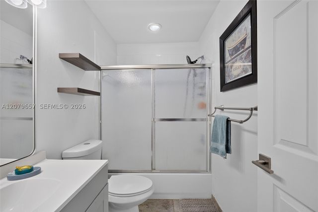 15891 SW 12th St, Pembroke Pines, FL 33027