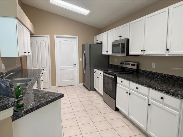 10609 CHAMBERS DRIVE, Tampa, FL 33626